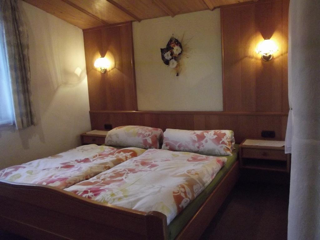 Haus Margit Apartamento Kössen Quarto foto